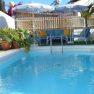 https://resort-beach-boys-men-only.in-canary-islands.com